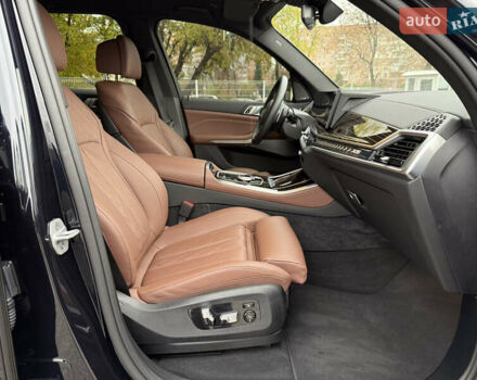 Чорний БМВ Х5, об'ємом двигуна 2.99 л та пробігом 5 тис. км за 123500 $, фото 34 на Automoto.ua