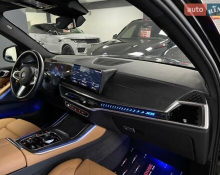 Чорний БМВ Х5, об'ємом двигуна 2.99 л та пробігом 10 тис. км за 112700 $, фото 43 на Automoto.ua