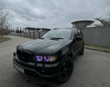 Черный БМВ Х5, объемом двигателя 2.9 л и пробегом 429 тыс. км за 10000 $, фото 1 на Automoto.ua