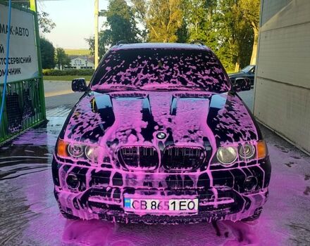 Черный БМВ Х5, объемом двигателя 4.4 л и пробегом 322 тыс. км за 8500 $, фото 1 на Automoto.ua