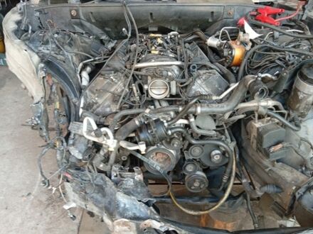 Чорний БМВ Х5, об'ємом двигуна 4 л та пробігом 300 тис. км за 1122 $, фото 1 на Automoto.ua