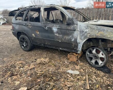 Черный БМВ Х5, объемом двигателя 3 л и пробегом 400 тыс. км за 2500 $, фото 1 на Automoto.ua