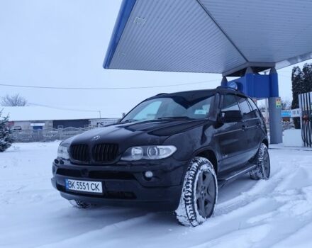 Черный БМВ Х5, объемом двигателя 3 л и пробегом 445 тыс. км за 10000 $, фото 1 на Automoto.ua