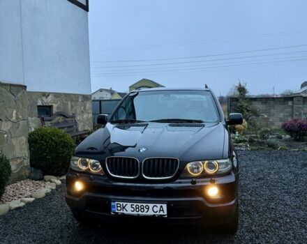 Черный БМВ Х5, объемом двигателя 3 л и пробегом 352 тыс. км за 12000 $, фото 1 на Automoto.ua