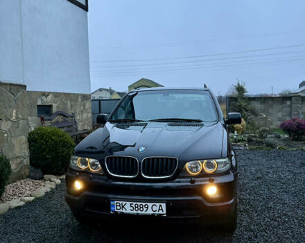 Черный БМВ Х5, объемом двигателя 3 л и пробегом 352 тыс. км за 12000 $, фото 1 на Automoto.ua