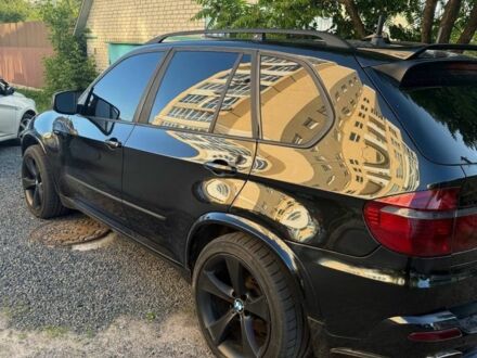 Черный БМВ Х5, объемом двигателя 4.8 л и пробегом 316 тыс. км за 12000 $, фото 1 на Automoto.ua