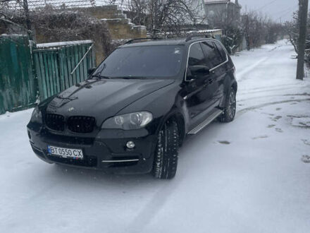 Черный БМВ Х5, объемом двигателя 4.8 л и пробегом 320 тыс. км за 12000 $, фото 1 на Automoto.ua