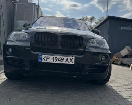 Черный БМВ Х5, объемом двигателя 4.8 л и пробегом 200 тыс. км за 11000 $, фото 1 на Automoto.ua