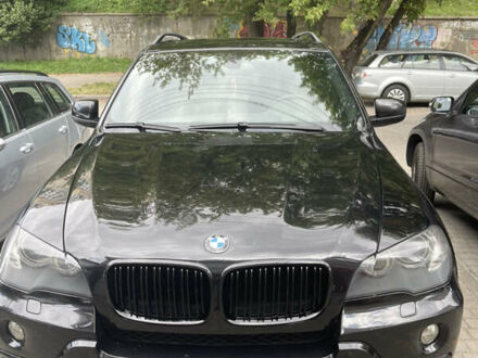 Чорний БМВ Х5, об'ємом двигуна 4.8 л та пробігом 385 тис. км за 11000 $, фото 1 на Automoto.ua