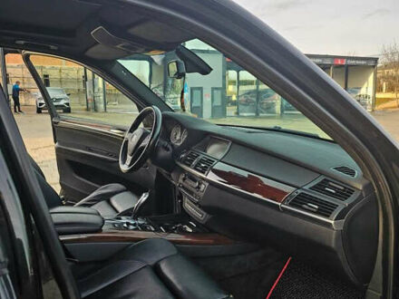 Черный БМВ Х5, объемом двигателя 4.8 л и пробегом 200 тыс. км за 14500 $, фото 1 на Automoto.ua