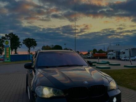 Черный БМВ Х5, объемом двигателя 4.8 л и пробегом 270 тыс. км за 15300 $, фото 1 на Automoto.ua