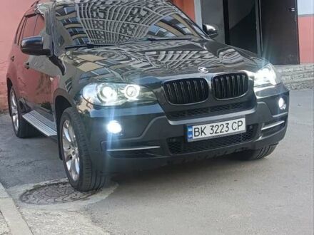 БМВ Х5 2008 в Ровно на Automoto.ua Черный БМВ Х5, объемом двигателя 3 л и пробегом 360 тыс. км за 16000 $, фото 1 на Automoto.ua