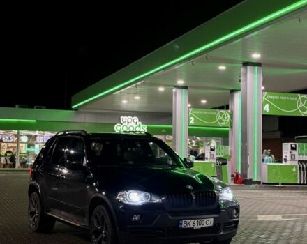 Черный БМВ Х5, объемом двигателя 3 л и пробегом 330 тыс. км за 15000 $, фото 1 на Automoto.ua