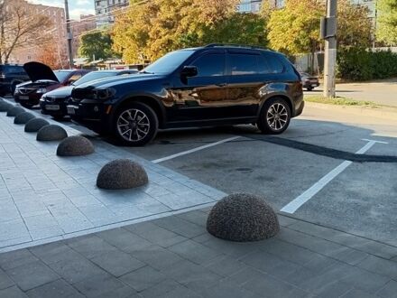 Черный БМВ Х5, объемом двигателя 0 л и пробегом 280 тыс. км за 13403 $, фото 1 на Automoto.ua