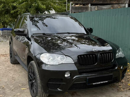 Черный БМВ Х5, объемом двигателя 3 л и пробегом 200 тыс. км за 18000 $, фото 1 на Automoto.ua