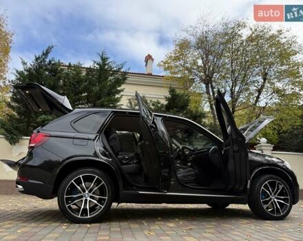 Черный БМВ Х5, объемом двигателя 2.99 л и пробегом 220 тыс. км за 27900 $, фото 1 на Automoto.ua