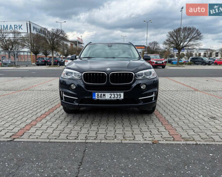Чорний БМВ Х5, об'ємом двигуна 2 л та пробігом 205 тис. км за 22746 $, фото 1 на Automoto.ua