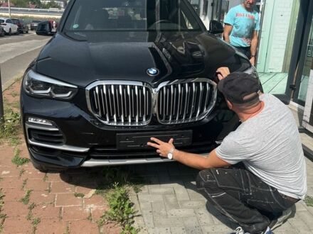 БМВ Х5 2021 в Черновцах на Automoto.ua Черный БМВ Х5, объемом двигателя 0 л и пробегом 37 тыс. км за 63000 $, фото 1 на Automoto.ua