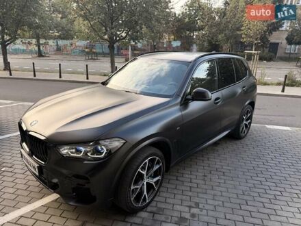 БМВ Х5 2021 в Киеве на Automoto.ua Черный БМВ Х5, объемом двигателя 4.39 л и пробегом 59 тыс. км за 84999 $, фото 1 на Automoto.ua