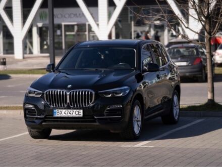 БМВ Х5 2021 в Хмельницком на Automoto.ua Черный БМВ Х5, объемом двигателя 2 л и пробегом 40 тыс. км за 58000 $, фото 1 на Automoto.ua