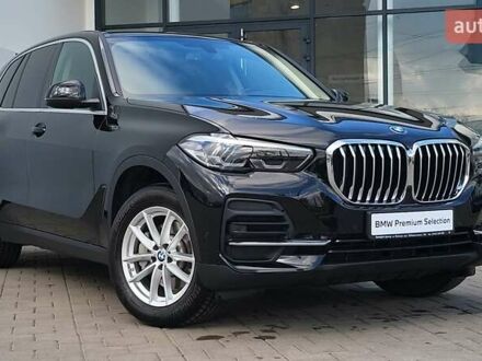 Черный БМВ Х5, объемом двигателя 2 л и пробегом 87 тыс. км за 55900 $, фото 1 на Automoto.ua