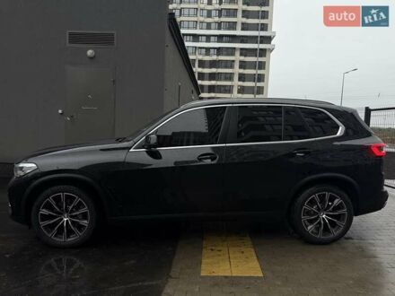 Черный БМВ Х5, объемом двигателя 3 л и пробегом 93 тыс. км за 77333 $, фото 1 на Automoto.ua