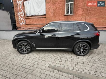 Черный БМВ Х5, объемом двигателя 2 л и пробегом 20 тыс. км за 72000 $, фото 1 на Automoto.ua