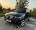 Фиолетовый БМВ Х5, объемом двигателя 3 л и пробегом 360 тыс. км за 5900 $, фото 1 на Automoto.ua