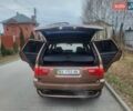 Коричневий БМВ Х5, об'ємом двигуна 2.98 л та пробігом 325 тис. км за 9200 $, фото 73 на Automoto.ua