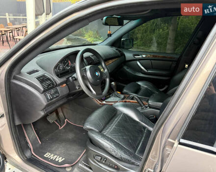 Коричневый БМВ Х5, объемом двигателя 3 л и пробегом 315 тыс. км за 10500 $, фото 4 на Automoto.ua