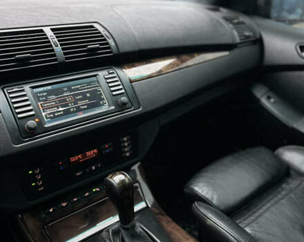 Коричневый БМВ Х5, объемом двигателя 3 л и пробегом 318 тыс. км за 9850 $, фото 23 на Automoto.ua