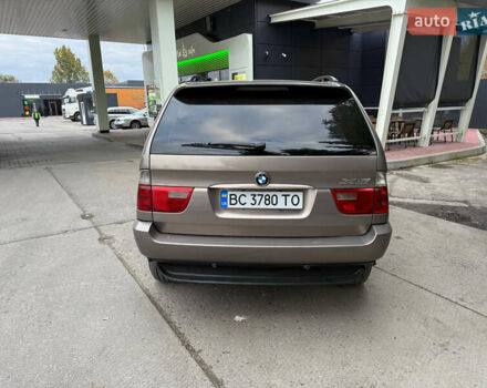 Коричневый БМВ Х5, объемом двигателя 3 л и пробегом 315 тыс. км за 10500 $, фото 1 на Automoto.ua