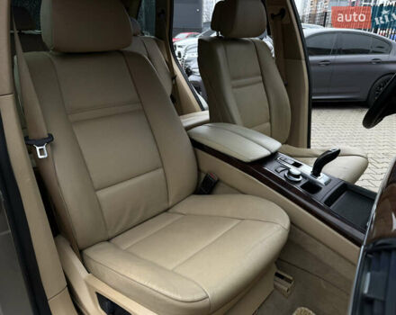 Коричневый БМВ Х5, объемом двигателя 2.99 л и пробегом 330 тыс. км за 14500 $, фото 18 на Automoto.ua