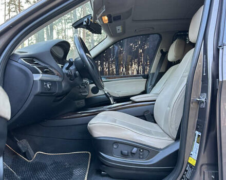 БМВ Х5 2010 в Чернигове на Automoto.ua Коричневый БМВ Х5, объемом двигателя 3 л и пробегом 303 тыс. км за 12800 $, фото 25 на Automoto.ua