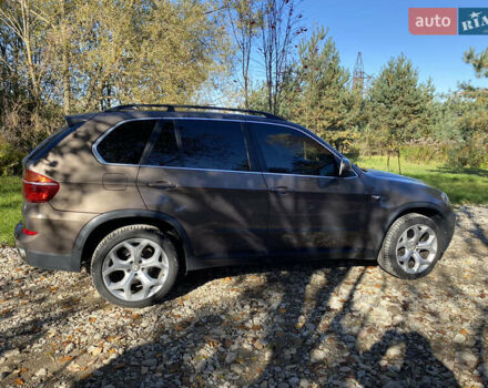 БМВ Х5 2010 в Новояворовск на Automoto.ua Коричневый БМВ Х5, объемом двигателя 2.99 л и пробегом 256 тыс. км за 16900 $, фото 6 на Automoto.ua