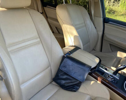 БМВ Х5 2010 в Новояворовск на Automoto.ua Коричневый БМВ Х5, объемом двигателя 2.99 л и пробегом 256 тыс. км за 16900 $, фото 12 на Automoto.ua