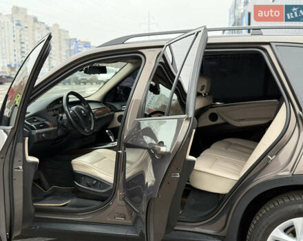 Коричневый БМВ Х5, объемом двигателя 2.98 л и пробегом 304 тыс. км за 10400 $, фото 12 на Automoto.ua