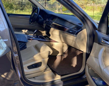 БМВ Х5 2010 в Новояворовск на Automoto.ua Коричневый БМВ Х5, объемом двигателя 2.99 л и пробегом 256 тыс. км за 16900 $, фото 9 на Automoto.ua