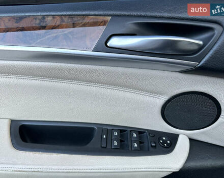 БМВ Х5 2010 в Чернигове на Automoto.ua Коричневый БМВ Х5, объемом двигателя 3 л и пробегом 303 тыс. км за 12800 $, фото 26 на Automoto.ua