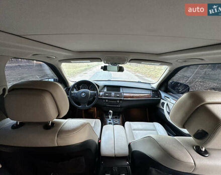 БМВ Х5 2010 в Чернигове на Automoto.ua Коричневый БМВ Х5, объемом двигателя 3 л и пробегом 303 тыс. км за 12800 $, фото 36 на Automoto.ua