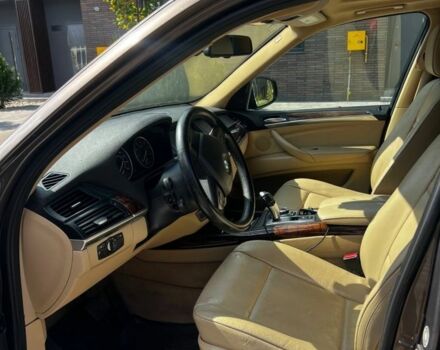 Коричневый БМВ Х5, объемом двигателя 3 л и пробегом 335 тыс. км за 10500 $, фото 5 на Automoto.ua