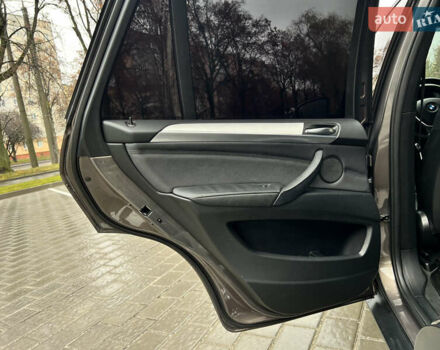 Коричневий БМВ Х5, об'ємом двигуна 3 л та пробігом 289 тис. км за 18500 $, фото 38 на Automoto.ua