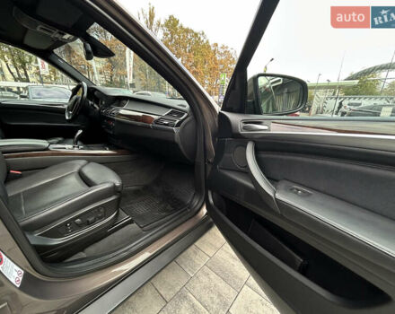 Коричневый БМВ Х5, объемом двигателя 2.99 л и пробегом 249 тыс. км за 19900 $, фото 27 на Automoto.ua