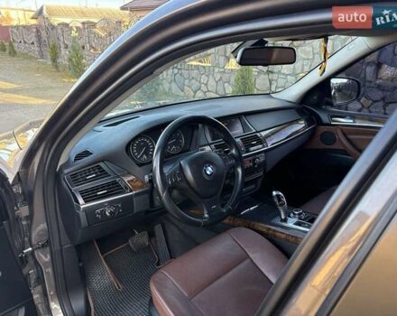 Коричневий БМВ Х5, об'ємом двигуна 3 л та пробігом 238 тис. км за 16000 $, фото 13 на Automoto.ua