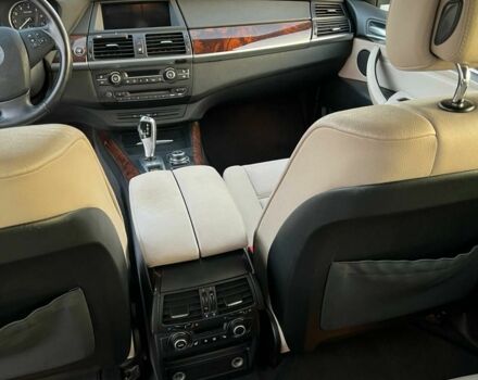 Коричневий БМВ Х5, об'ємом двигуна 3 л та пробігом 267 тис. км за 269 $, фото 7 на Automoto.ua