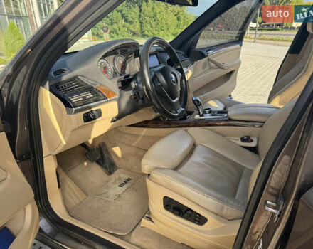 Коричневый БМВ Х5, объемом двигателя 2.98 л и пробегом 360 тыс. км за 16500 $, фото 12 на Automoto.ua