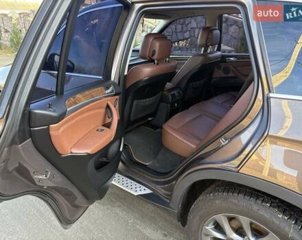 Коричневий БМВ Х5, об'ємом двигуна 3 л та пробігом 238 тис. км за 16000 $, фото 15 на Automoto.ua