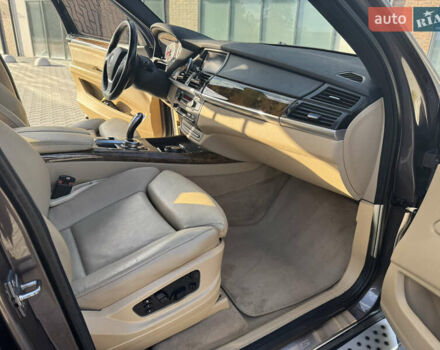 Коричневый БМВ Х5, объемом двигателя 2.98 л и пробегом 360 тыс. км за 16500 $, фото 11 на Automoto.ua