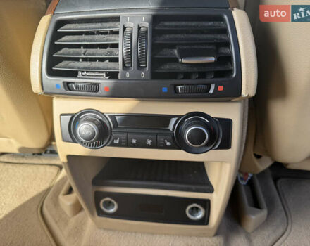 Коричневый БМВ Х5, объемом двигателя 2.98 л и пробегом 360 тыс. км за 16500 $, фото 5 на Automoto.ua