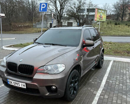 Коричневый БМВ Х5, объемом двигателя 2.98 л и пробегом 210 тыс. км за 14500 $, фото 3 на Automoto.ua